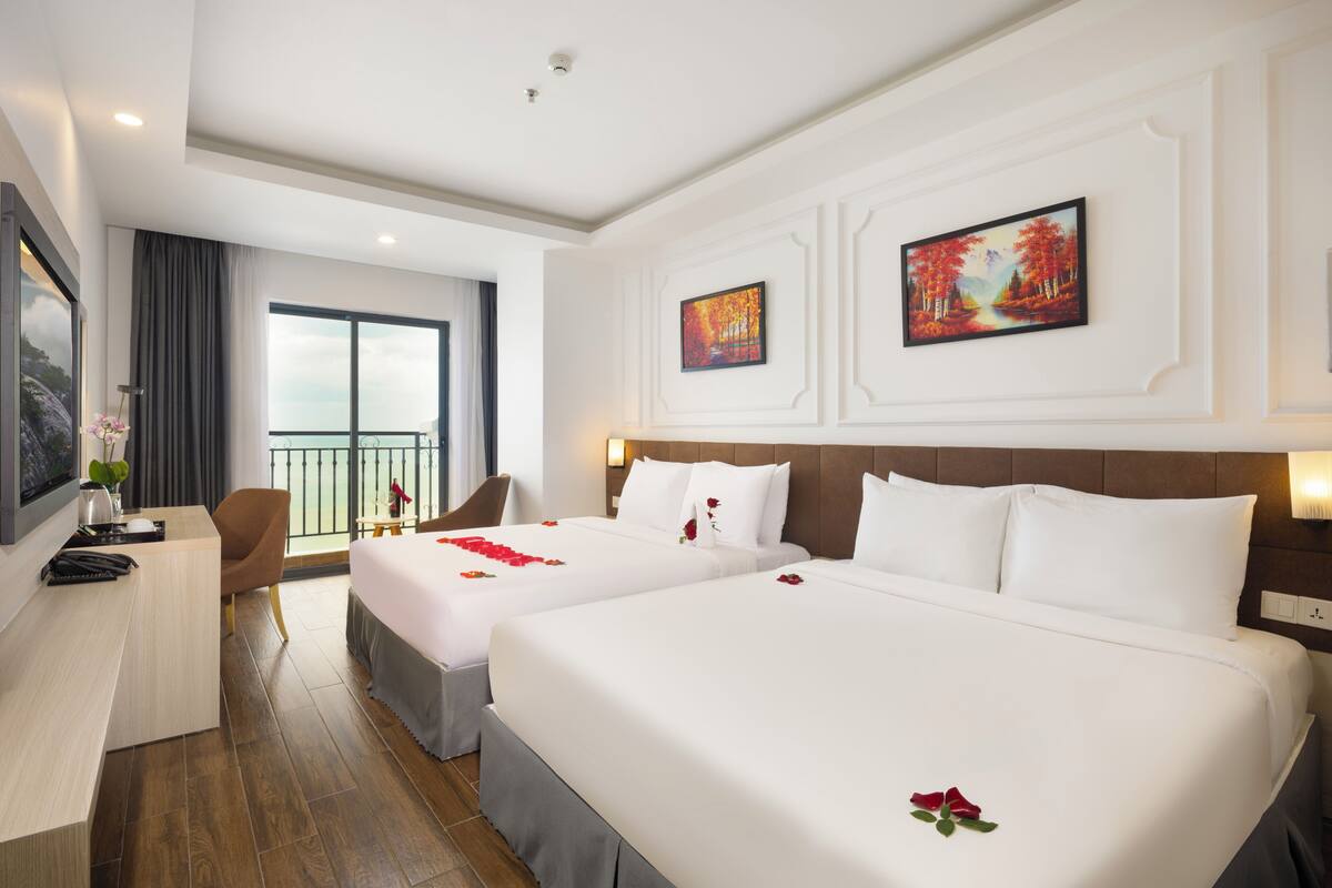 Premier Room, Sea View | Premium bedding, memory foam beds, minibar, in-room safe