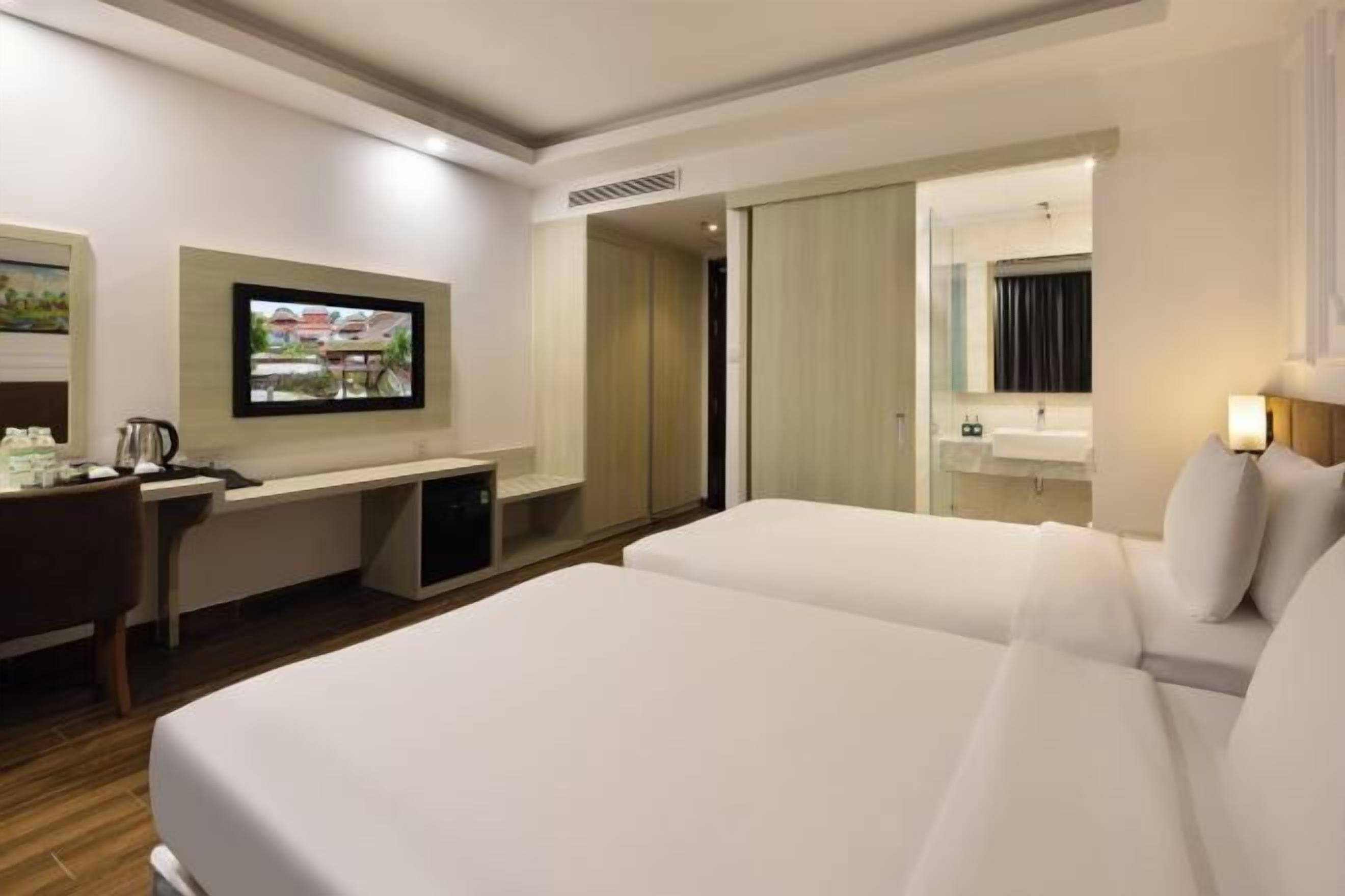 Premium bedding, memory foam beds, minibar, in-room safe