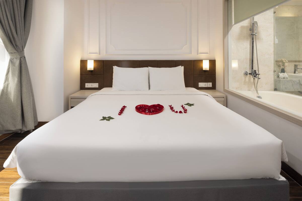 Deluxe Double Room, City View | Premium bedding, memory foam beds, minibar, in-room safe