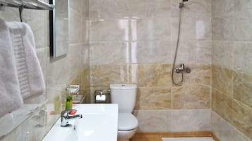 Shower, towels