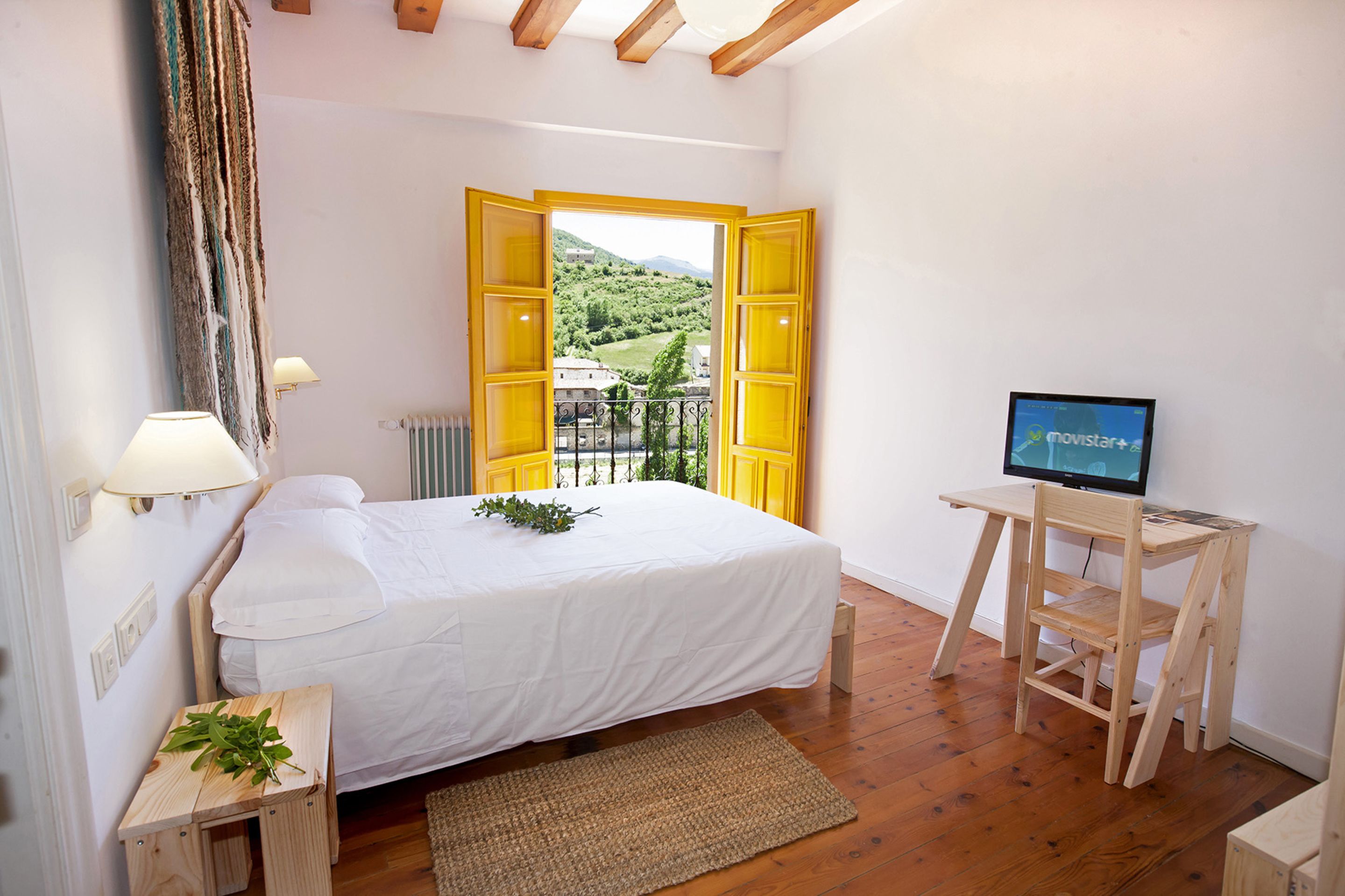 Habitación estándar doble | Camas supletorias, wifi gratis, ropa de cama