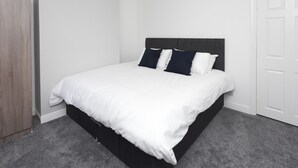 Comfort Townhome, Multiple Beds, Non Smoking