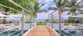 Les Estivales Beachfront Suites & Penthouses with LOV