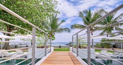 Les Estivales Beachfront Suites & Penthouses with LOV