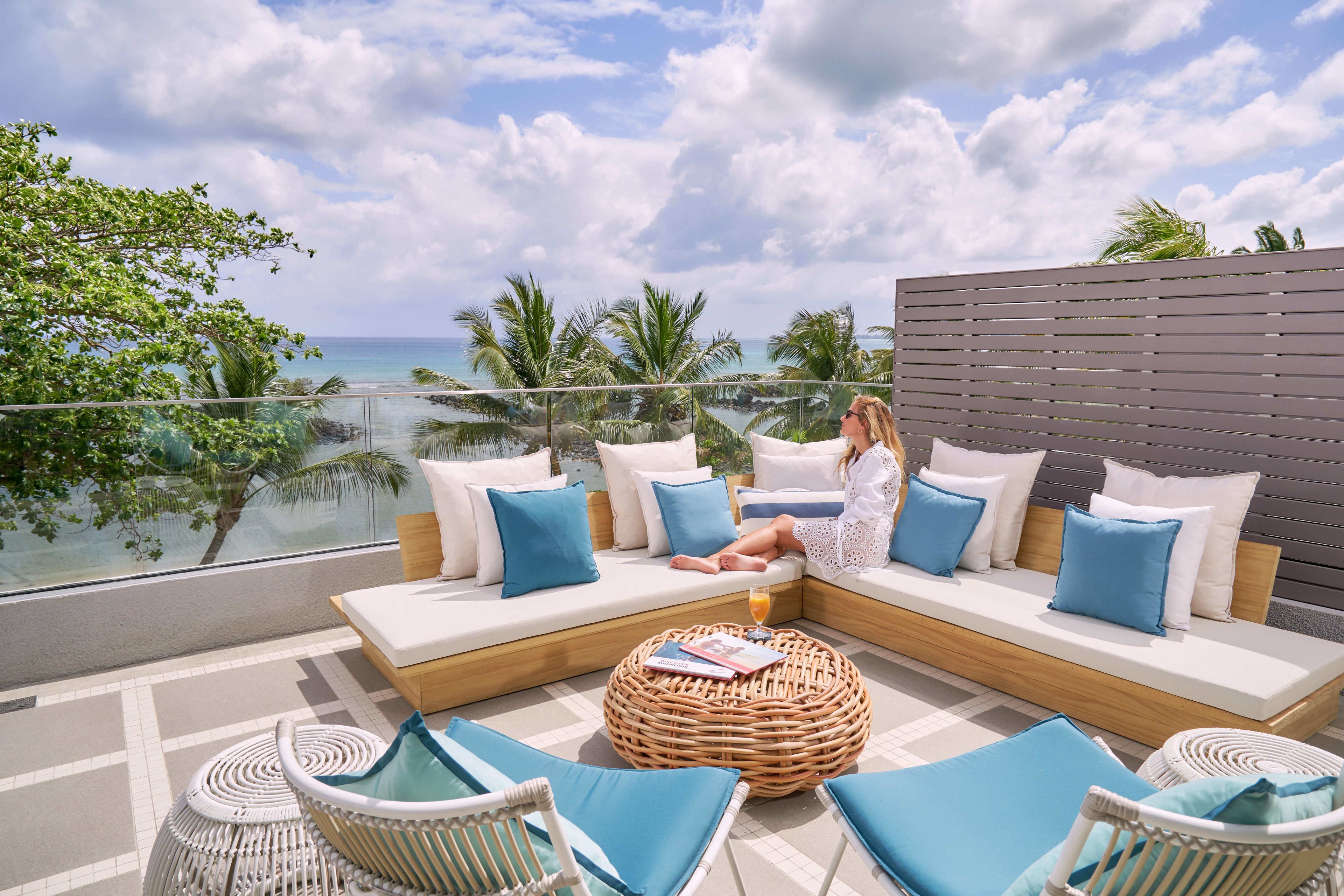 2 bedroom penthouse | terrace/patio