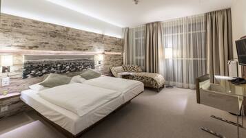 Comfort-Doppelzimmer | 1 Schlafzimmer, Minibar, Zimmersafe, Schreibtisch