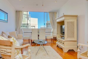 Classic Apartment, 1 Bedroom | 1 bedroom - 205 Seacliffe (Cape Town)
