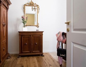 Habitación doble estándar | Ropa de cama de alta calidad y minibar 