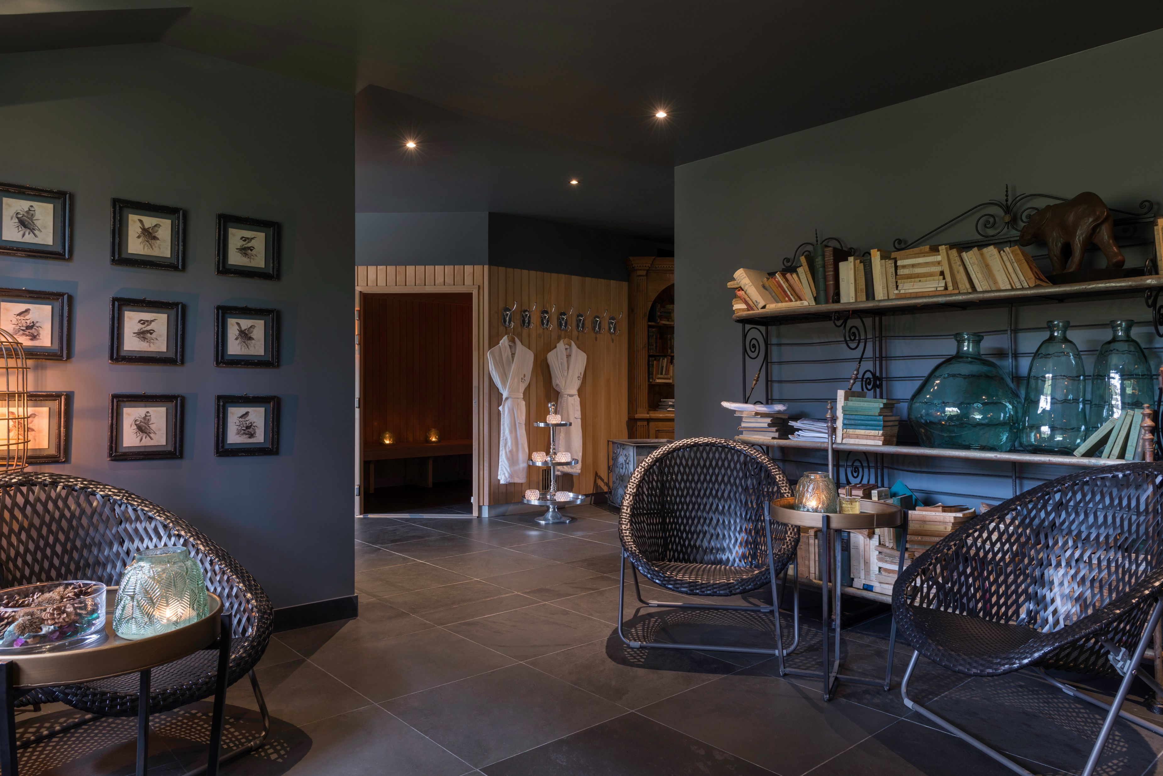 sauna, hot tub, body treatments, body scrubs, facials