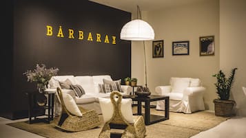 Dagelijks continentaal ontbijt (EUR 19 per persoon)