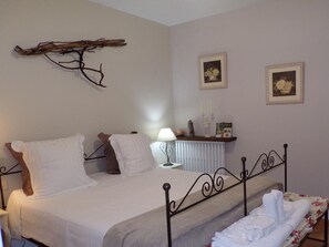 Double Room, Private Bathroom, Park View ( | Nature) - Le Moulin de Bénédicty (Saint Gery-Vers)