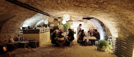 Cabin | Meeting facility