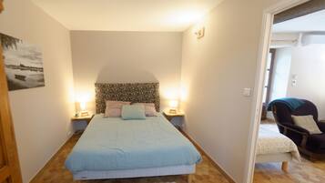 Maison, accessible aux personnes à mobilité réduite, salle de bains attenante