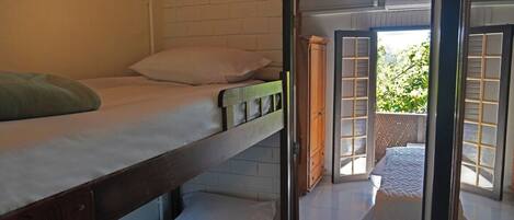 Suíte Quatro Pessoas com Sacada