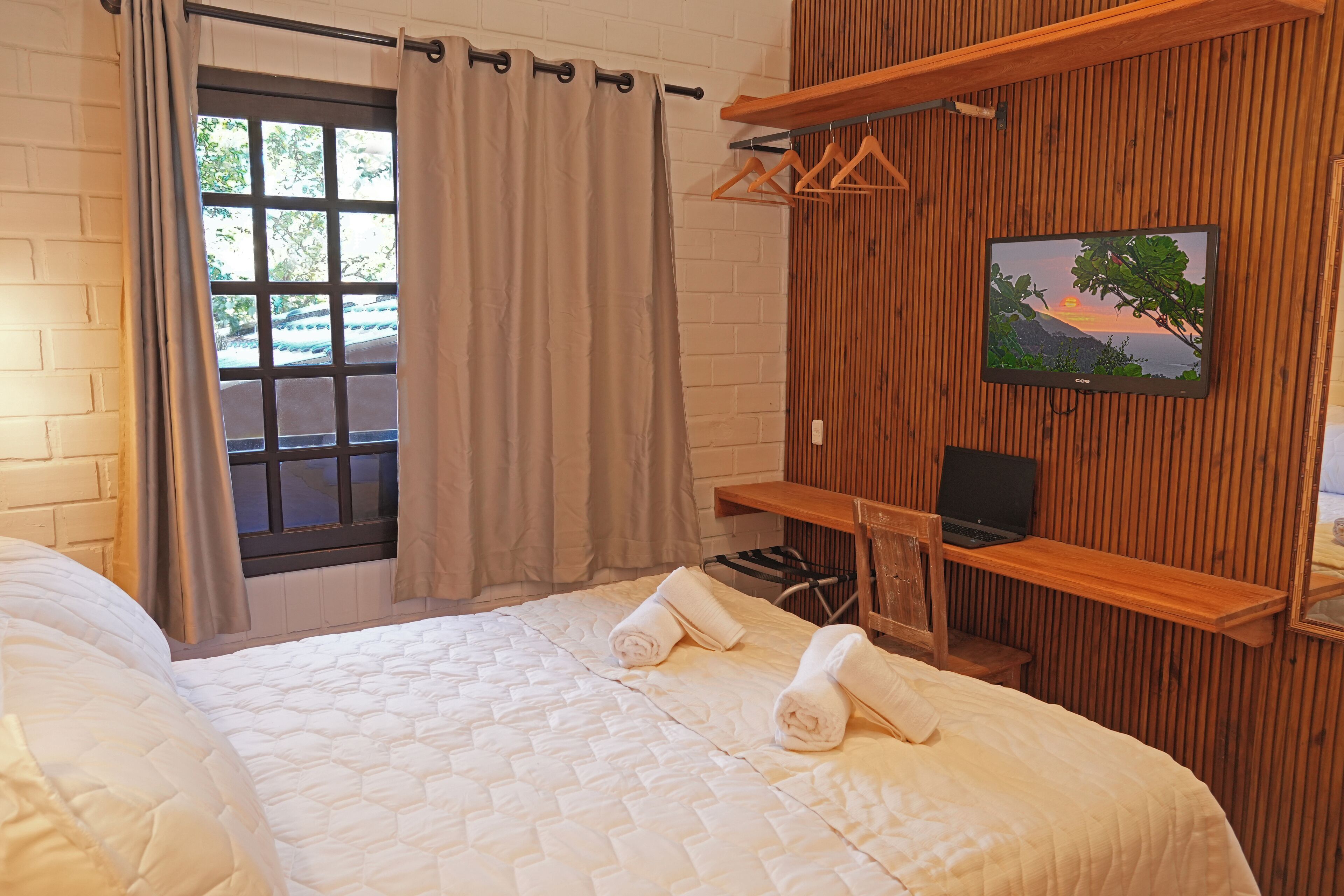 Minibar, blackout drapes, free WiFi, bed sheets