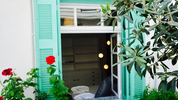 City Apartment | Free minibar, desk, iron/ironing board (on request), free WiFi - Urban Garden Apartments (Agios Nikolaos)