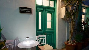 City Apartment | Terrace/patio - Urban Garden Apartments (Agios Nikolaos)