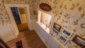 Reception hall - An Sean Ostan Apartments (Carrick)