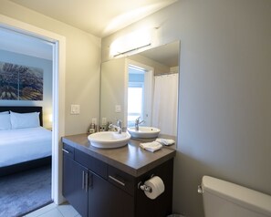 Apart Daire, 2 Büyük (Queen) Boy Yatak, Sigara İçilmez | Banyo | Saç kurutma makinesi, havlu 