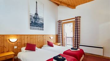 Chambre Classique avec lits jumeaux, 2 lits une place, non-fumeurs | Literie de qualité supérieure, décoration personnalisée