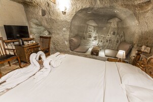 Cave Room | Minibar, wifi gratis, ropa de cama