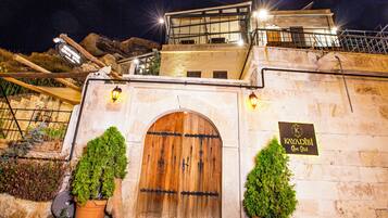 109 Terrace Room | 1 chambre, minibar, Wi-Fi gratuit, draps fournis