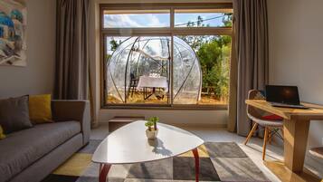 Junior Suite, 1 King Bed, Patio | 1 bedroom, Egyptian cotton sheets, premium bedding, in-room safe