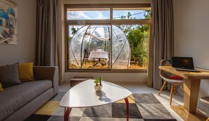 Junior Suite, 1 King Bed, Patio | 1 bedroom, Egyptian cotton sheets, premium bedding, in-room safe - The Ray Hotel & Studios (Ain Saadeh)