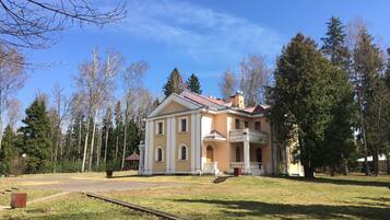 Cottage | Coffres-forts dans les chambres, bureau, fer et planche à repasser