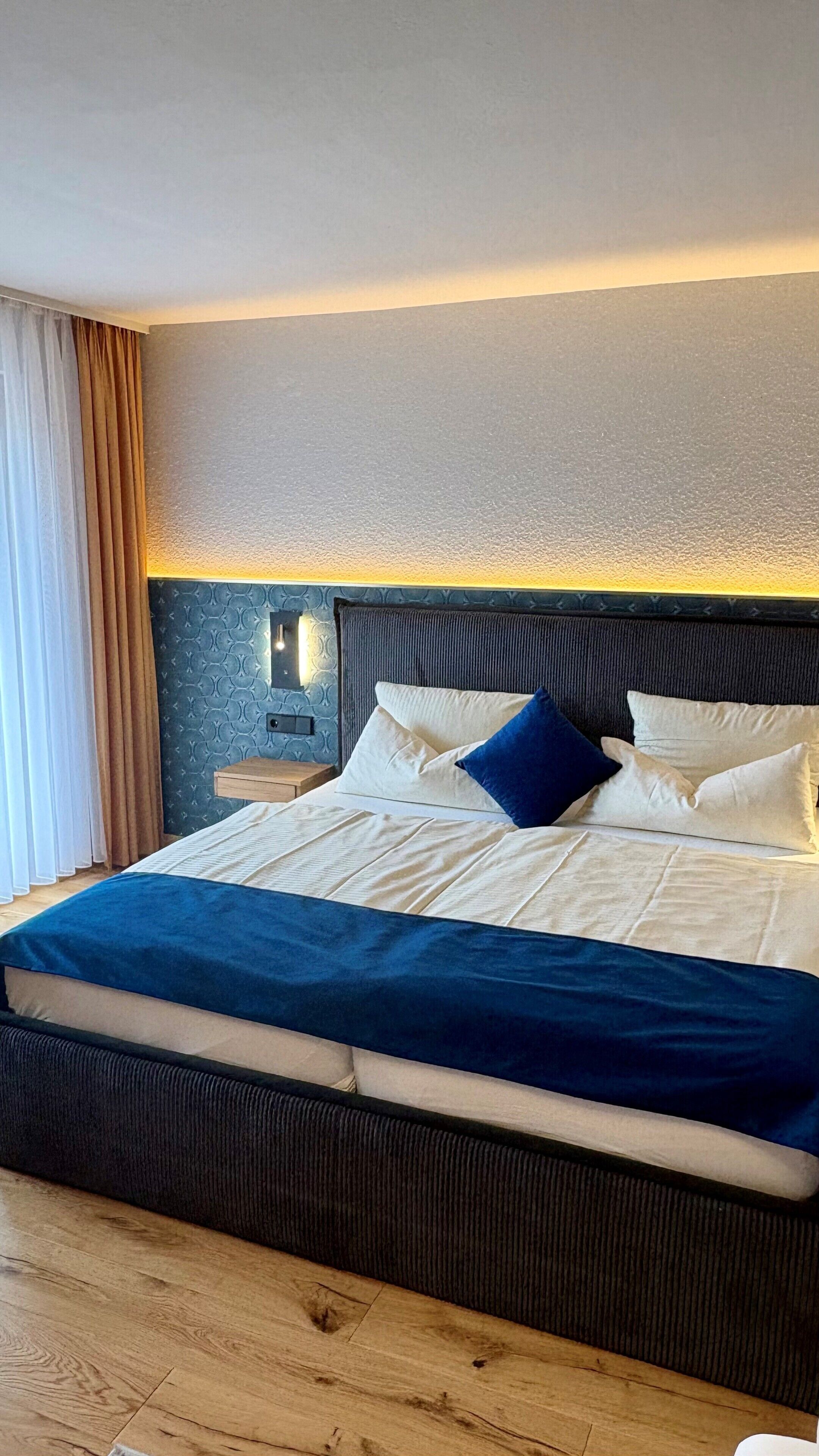 Comfort Double Room | Hypo-allergenic bedding, minibar, in-room safe, individually decorated