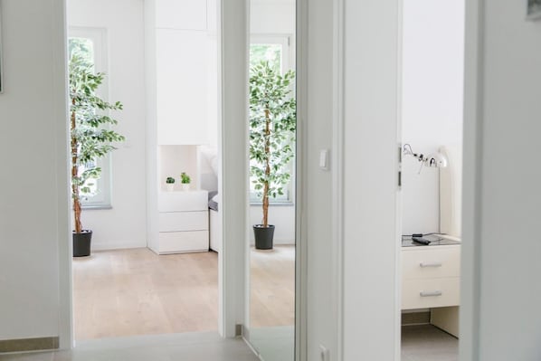 2 bedrooms, desk, iron/ironing board, free WiFi - Stadthaus Regensburg (Regensburg)