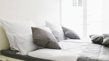 Luxury House, 2 Bedrooms (Stadthaus Regensburg) | 2 bedrooms, desk, iron/ironing board, free WiFi