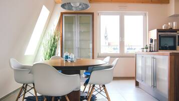 Apartment (Stadtturm Regensburg) | In-room dining