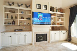 Living area - House Bethany by Vacationhit (Cape Coral)