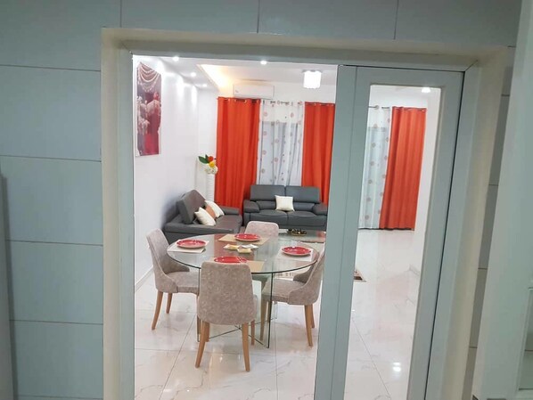 Restauration dans la chambre