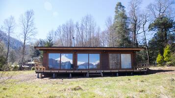 3 bedrooms, down comforters, individually decorated