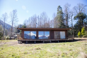 3 dormitorios, edredones de plumas, decoración individual