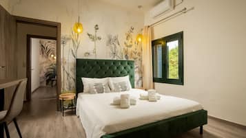 Villa | 3 bedrooms, in-room safe, laptop workspace, soundproofing