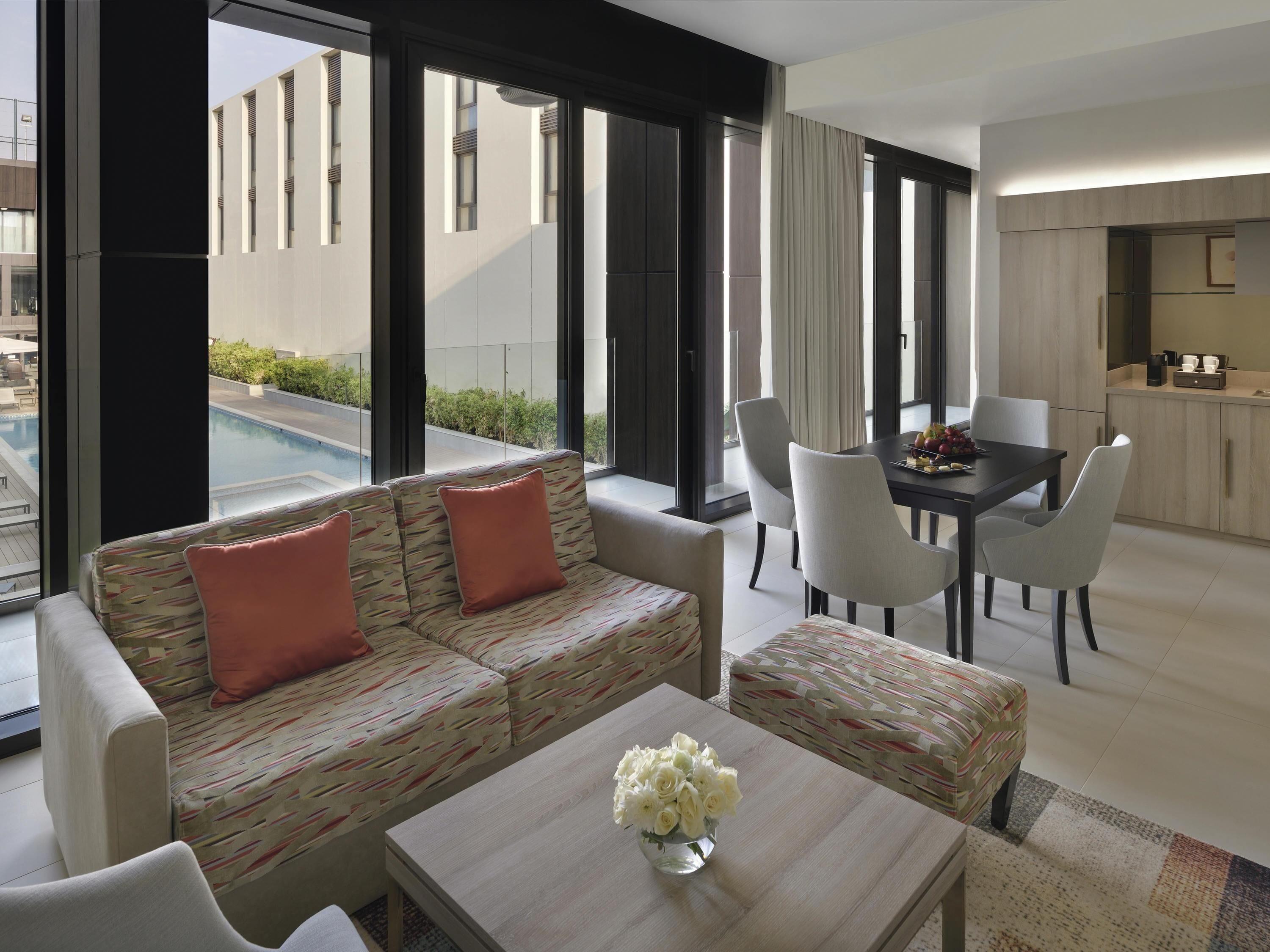 Minibar, két bảo mật tại phòng, bàn, màn/rèm cản sáng 