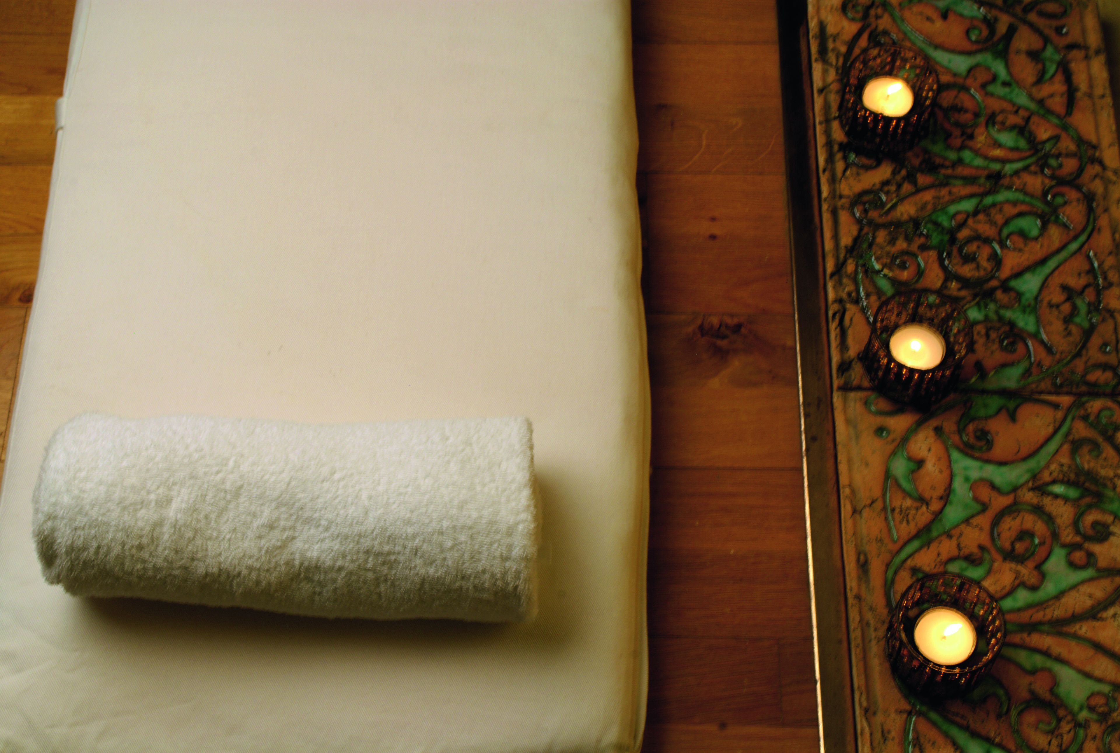 sauna, steam room, body treatments, deep-tissue massages, thai massages