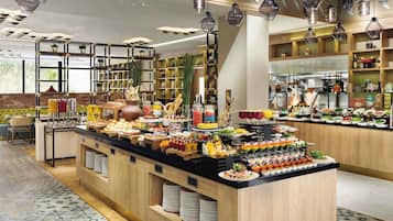 2 restaurants, breakfast, lunch, dinner served; Indian cuisine