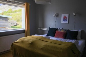 Twin Room, Shared Bathroom