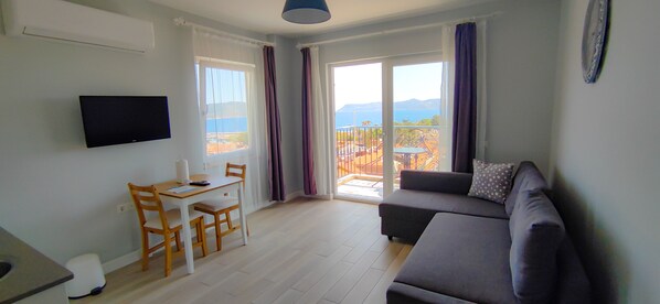 Junior Suite | 1 bedroom, Egyptian cotton sheets, premium bedding - Mavi Kiyi Suites (Kas)