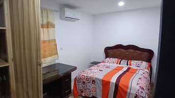 Escritorio, camas plegables/adicionales, wifi gratis y ropa de cama
