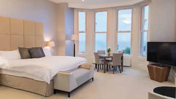 Junior Suite, Sea View | Egyptian cotton sheets, premium bedding, iron/ironing board, free WiFi