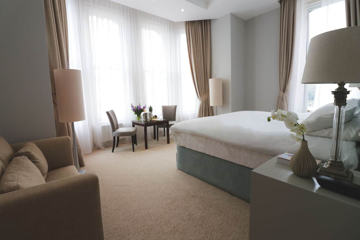 Executive Double Room, Partial Sea View | Egyptian cotton sheets, premium bedding, iron/ironing board (on request)