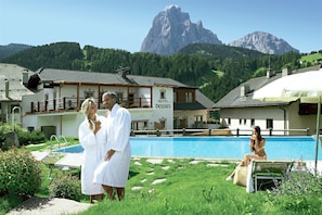 Outdoor pool - Dosses (Santa Cristina Val Gardena)