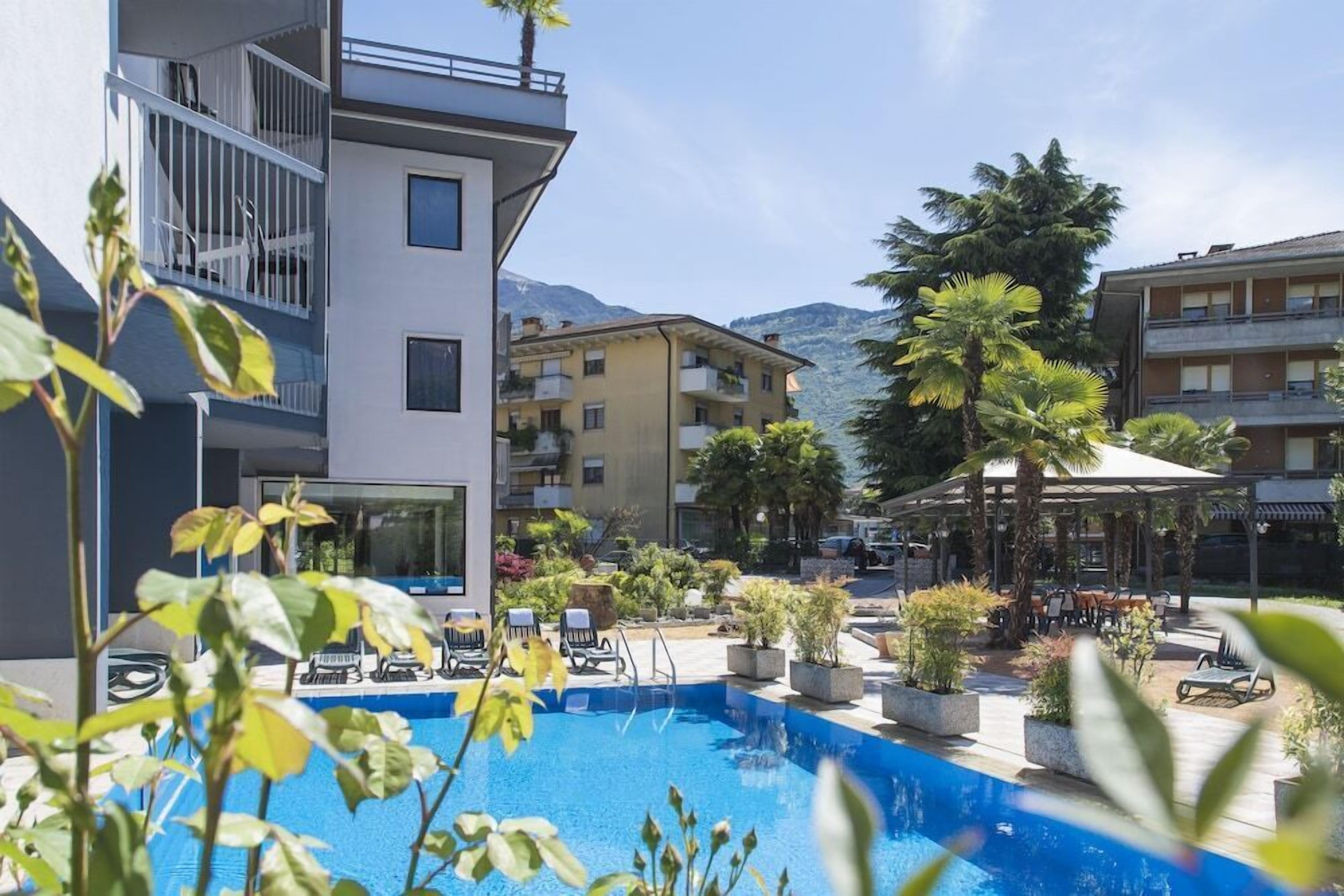 Piscina all'aperto