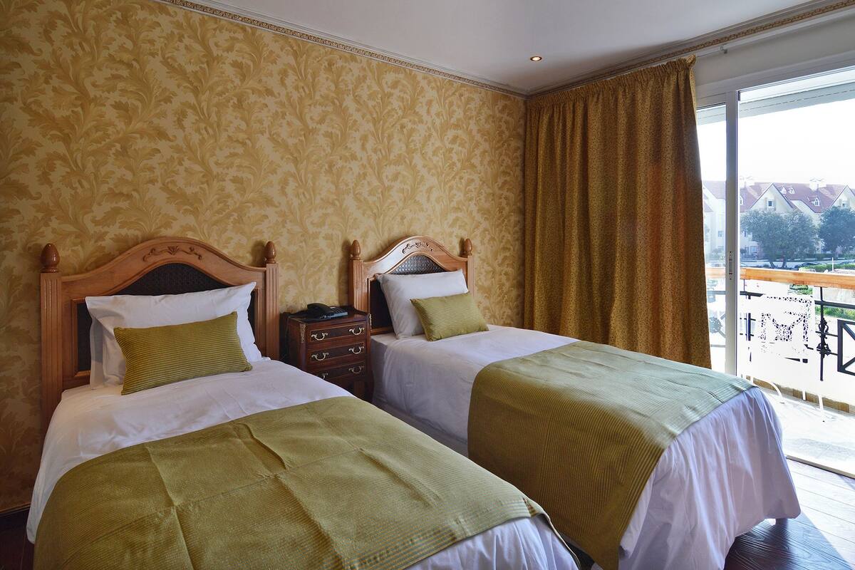 Suite, 1 Double Bed, Non Smoking | Iron/ironing board (on request), WiFi (free), individually decorated