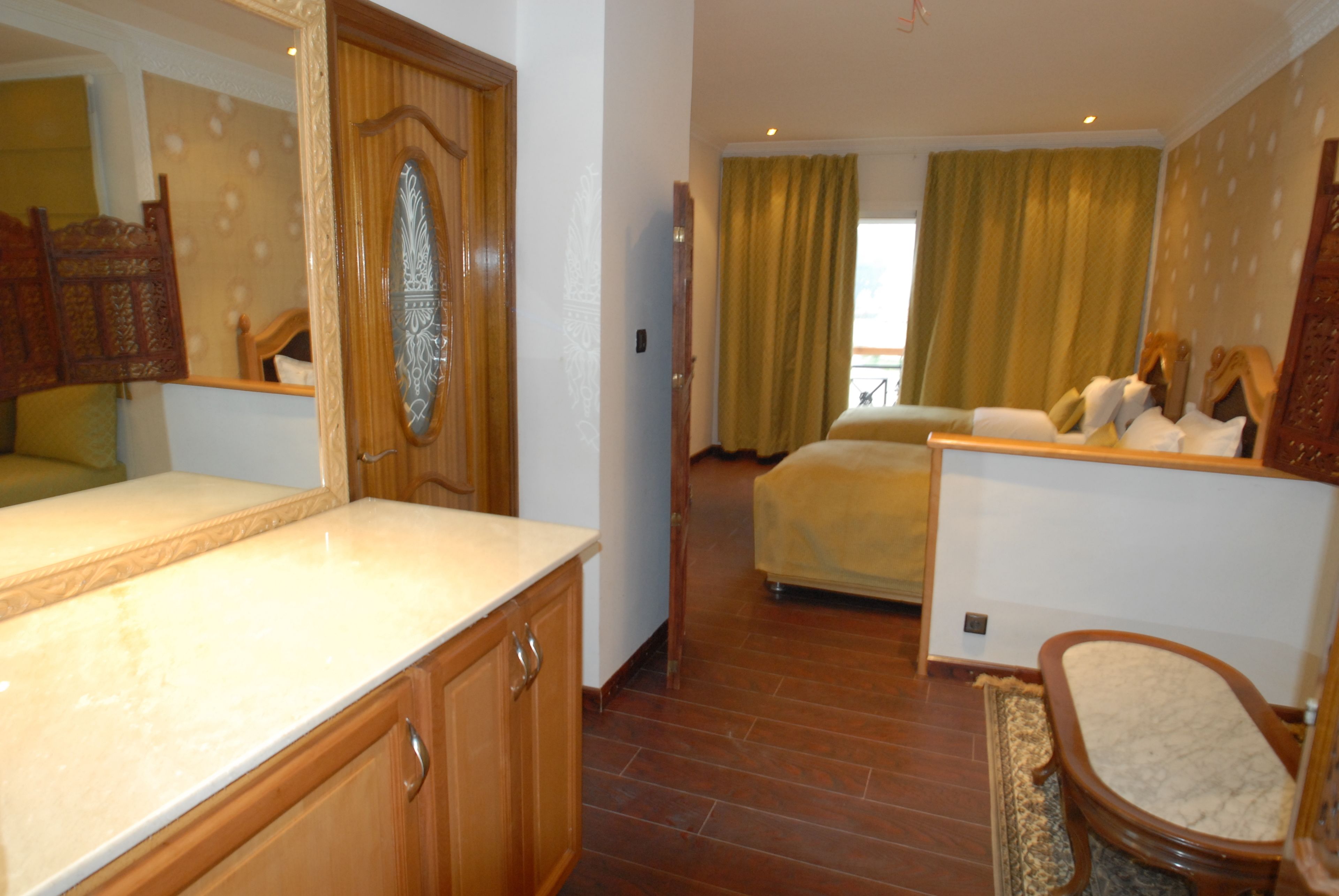 Suite, 1 Double Bed, Non Smoking | Individually decorated, individually furnished, iron/ironing board